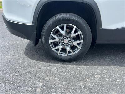 2023 GMC Acadia SLT   - Photo 10 - Coal Township, PA 17866