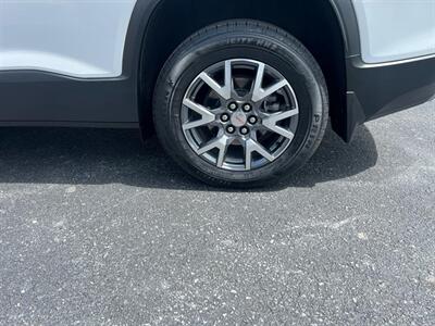 2023 GMC Acadia SLT   - Photo 7 - Coal Township, PA 17866