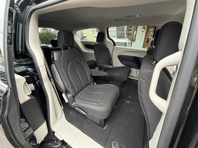 2022 Chrysler Voyager LX - Photo 10 - Maiden, NC 28650