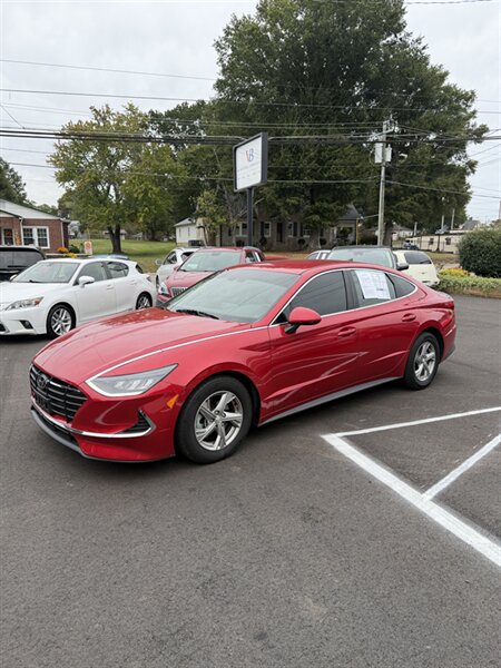 2021 Hyundai SONATA SE  