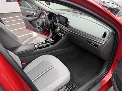 2021 Hyundai SONATA SE - Photo 10 - Maiden, NC 28650