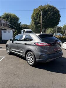 2021 Ford Edge SEL - Photo 2 - Maiden, NC 28650