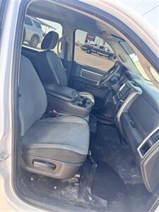 2012 Ford Focus SE   - Photo 9 - Andrews, TX 79714