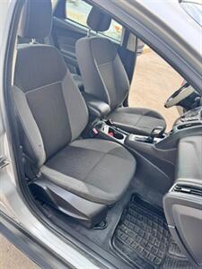 2012 Ford Focus SE   - Photo 14 - Andrews, TX 79714