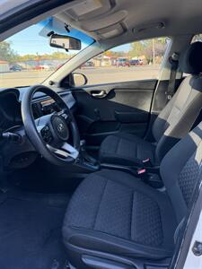 2018 Kia Rio LX - Photo 9 - Farmington, NM 87401
