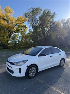 2018 Kia Rio LX - Photo 1 - Farmington, NM 87401