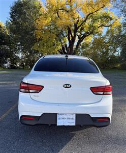 2018 Kia Rio LX - Photo 8 - Farmington, NM 87401