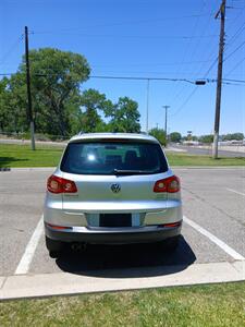 2011 Volkswagen Tiguan S 4Motion   - Photo 6 - Farmington, NM 87401