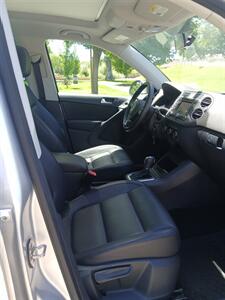 2011 Volkswagen Tiguan S 4Motion   - Photo 12 - Farmington, NM 87401