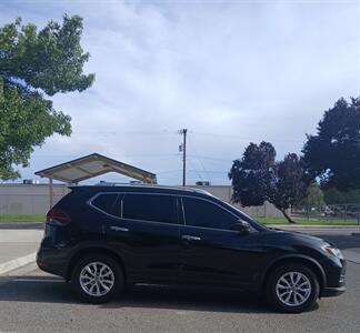 2018 Nissan Rogue S   - Photo 4 - Farmington, NM 87401