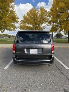 2017 Dodge Grand Caravan SE Plus - Photo 6 - Farmington, NM 87401