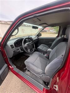 2004 Nissan Frontier XE 2dr King Cab XE   - Photo 7 - Farmington, NM 87401