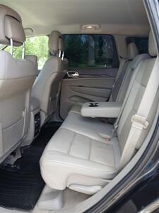 2012 Jeep Grand Cherokee Laredo   - Photo 9 - Farmington, NM 87401