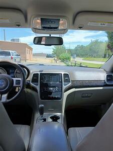 2012 Jeep Grand Cherokee Laredo   - Photo 10 - Farmington, NM 87401