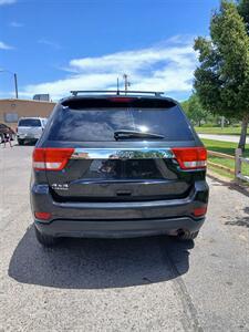 2012 Jeep Grand Cherokee Laredo   - Photo 5 - Farmington, NM 87401