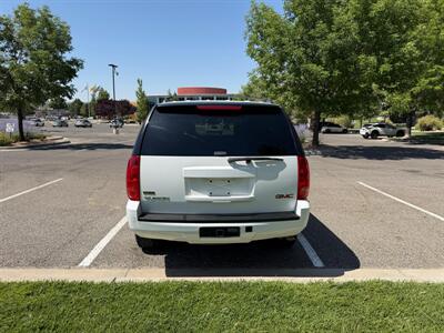 2011 GMC Yukon SLE - Photo 5 - Farmington, NM 87401
