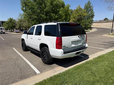 2011 GMC Yukon SLE - Photo 7 - Farmington, NM 87401