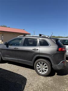 2014 Jeep Cherokee Limited - Photo 2 - Farmington, NM 87401