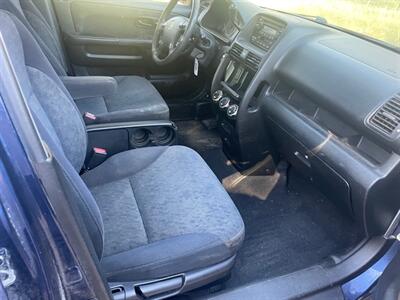 2005 Honda CR-V LX   - Photo 4 - Nine Mile Falls, WA 99026