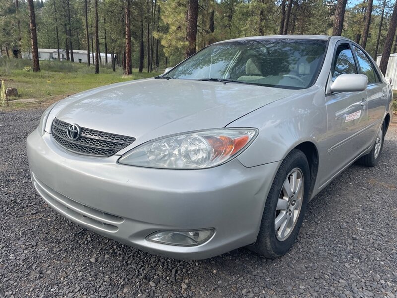 2004 Toyota Camry LE  