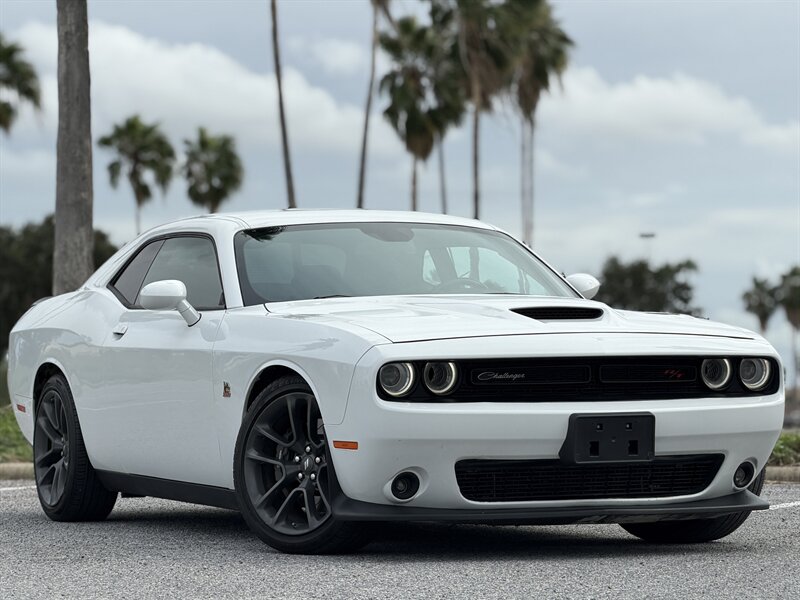 2021 Dodge Challenger R/T Scat Pack - Photo 2 - Harlingen, TX 78550