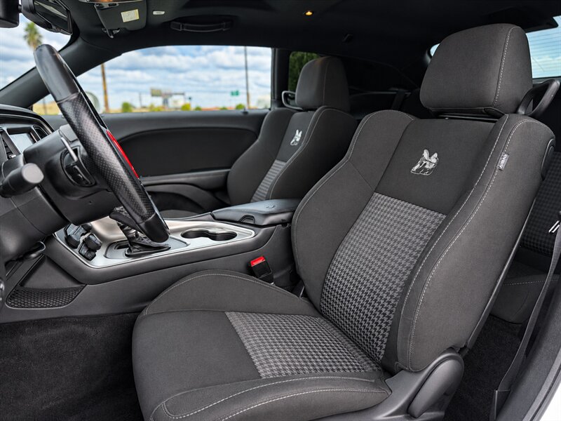 2021 Dodge Challenger R/T Scat Pack - Photo 18 - Harlingen, TX 78550