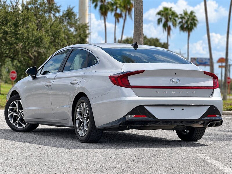 2023 Hyundai SONATA SEL - Photo 8 - Harlingen, TX 78550
