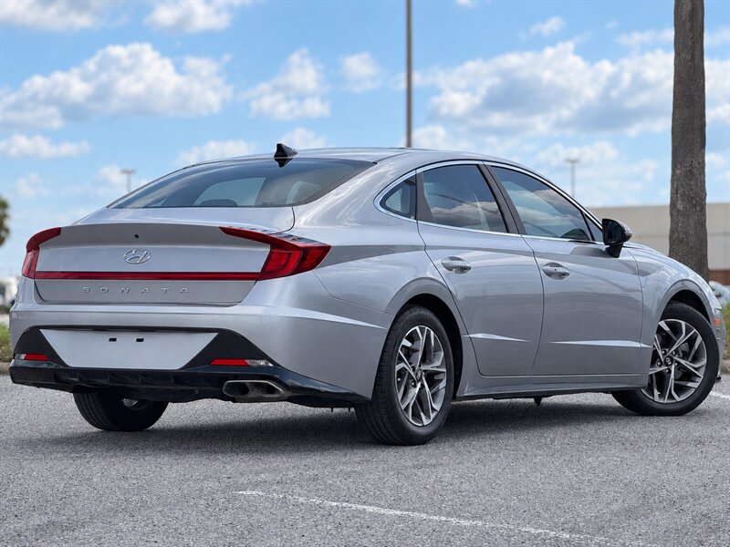 2023 Hyundai SONATA SEL - Photo 11 - Harlingen, TX 78550