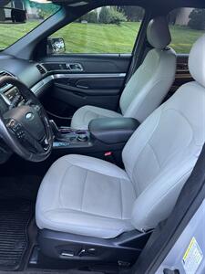 2016 Ford Explorer Sport   - Photo 11 - Kansas City, KS 64120