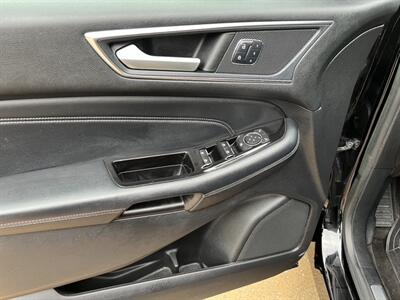 2018 Ford Edge Titanium   - Photo 19 - Kansas City, KS 64120