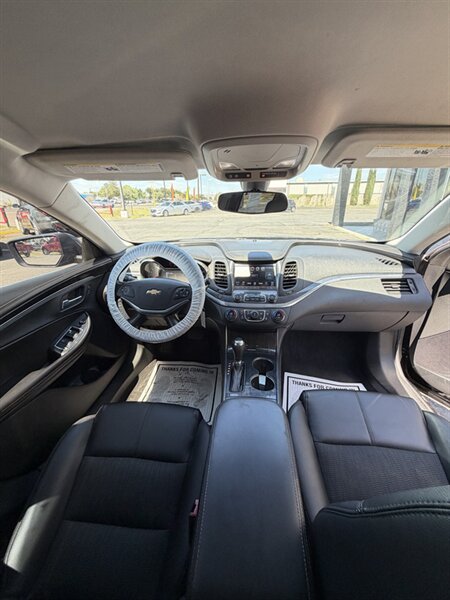 2016 Chevrolet Impala LT - Photo 11 - Las Cruces, NM 88005