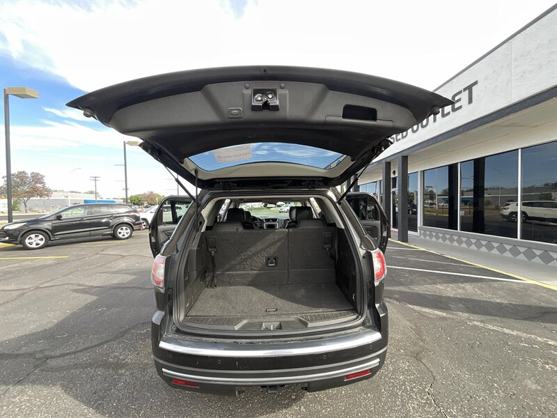 2015 GMC Acadia SLT-2 - Photo 18 - Las Cruces, NM 88005