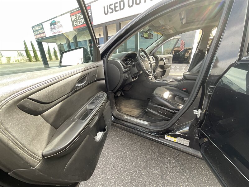 2015 GMC Acadia SLT-2 - Photo 9 - Las Cruces, NM 88005