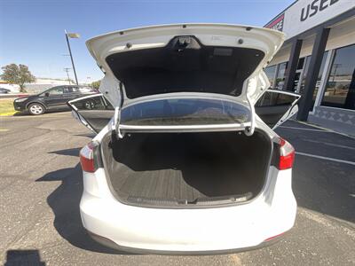2016 Kia Forte LX - Photo 14 - Las Cruces, NM 88005