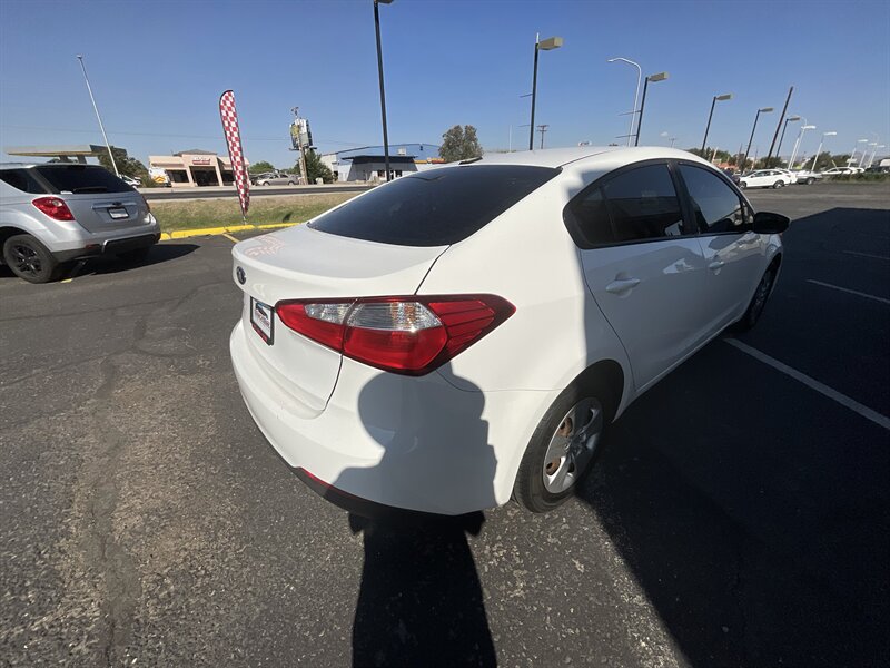 2016 Kia Forte LX - Photo 7 - Las Cruces, NM 88005