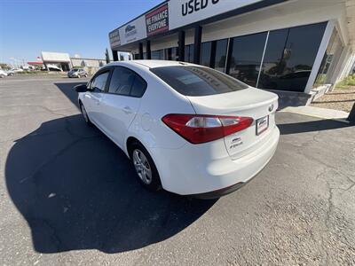 2016 Kia Forte LX - Photo 5 - Las Cruces, NM 88005