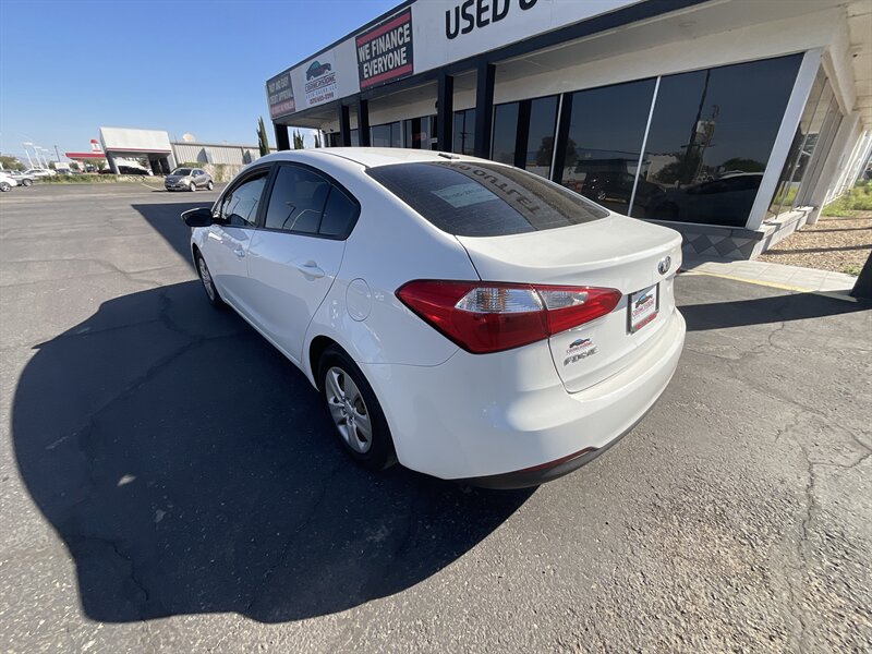 2016 Kia Forte LX - Photo 5 - Las Cruces, NM 88005