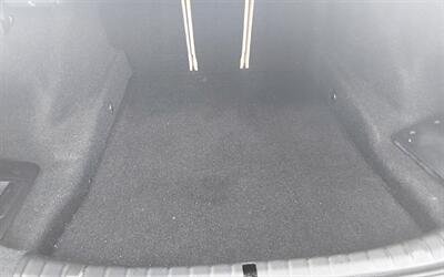2018 BMW I   - Photo 5 - Deridder, LA 70634