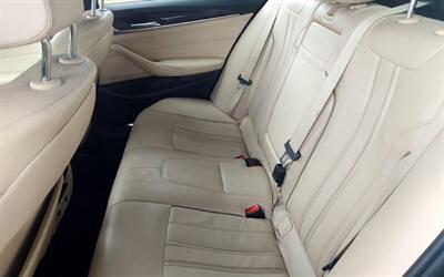 2018 BMW I   - Photo 6 - Deridder, LA 70634