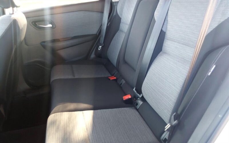 2022 Nissan Rogue SV - Photo 6 - Deridder, LA 70634