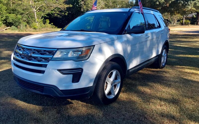 2018 Ford Explorer XLT   - Photo 1 - Deridder, LA 70634