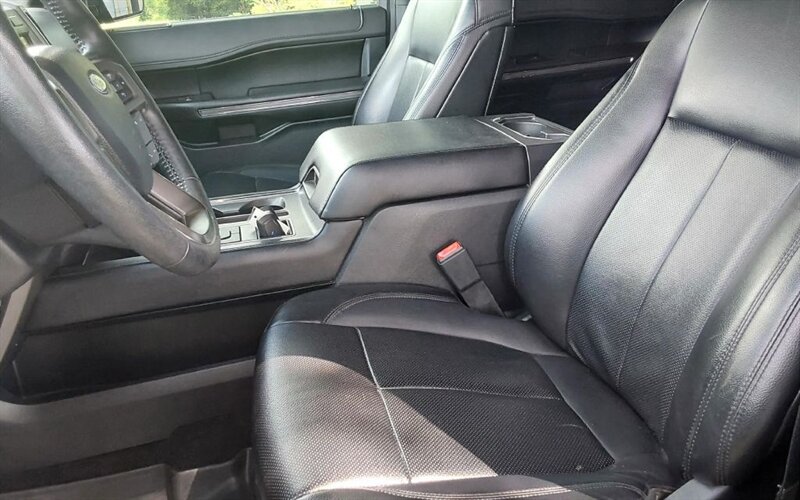 2020 Ford Expedition XLT - Photo 10 - Deridder, LA 70634