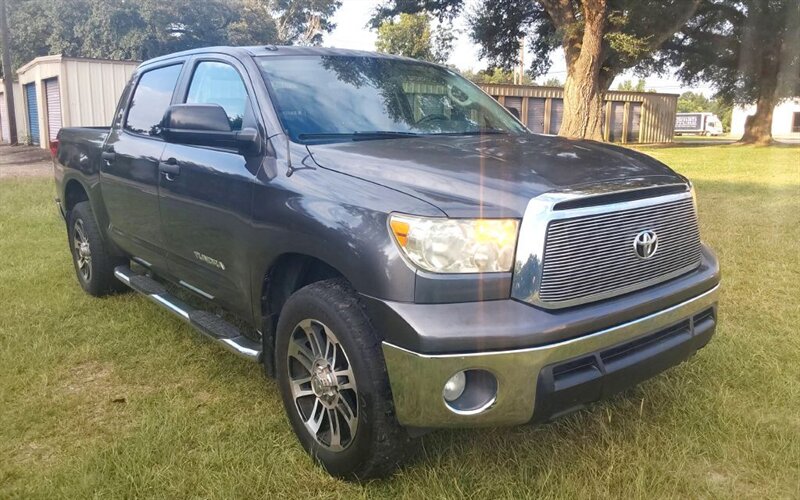 2013 Toyota Tundra CREWMAX SR5 - Photo 2 - Deridder, LA 70634