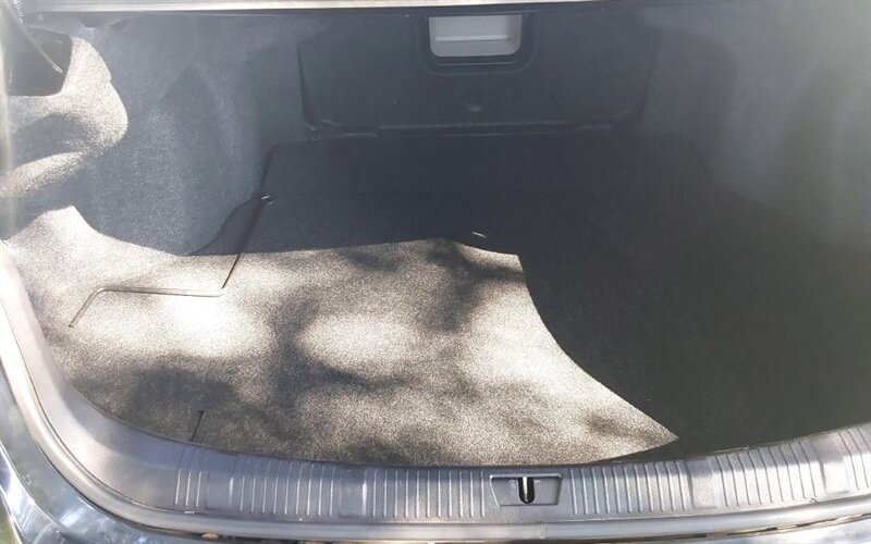 2013 Toyota Avalon - Photo 4 - Deridder, LA 70634