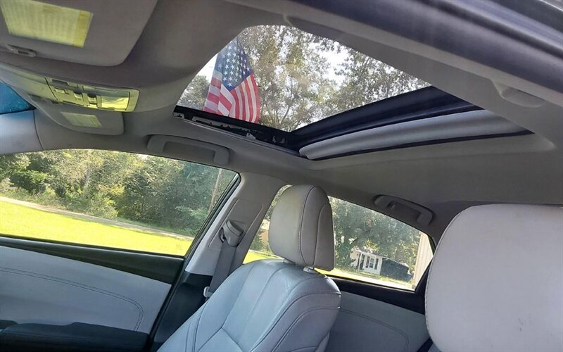 2013 Toyota Avalon - Photo 7 - Deridder, LA 70634