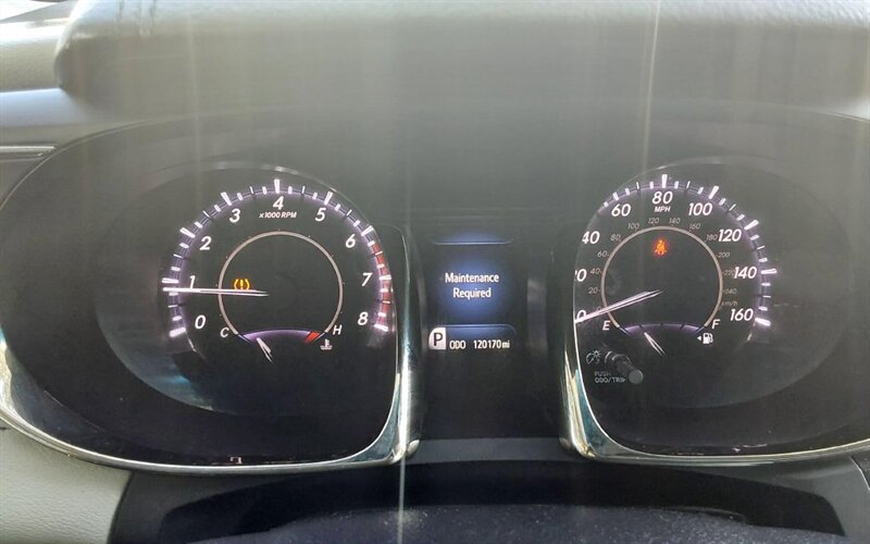 2013 Toyota Avalon - Photo 12 - Deridder, LA 70634