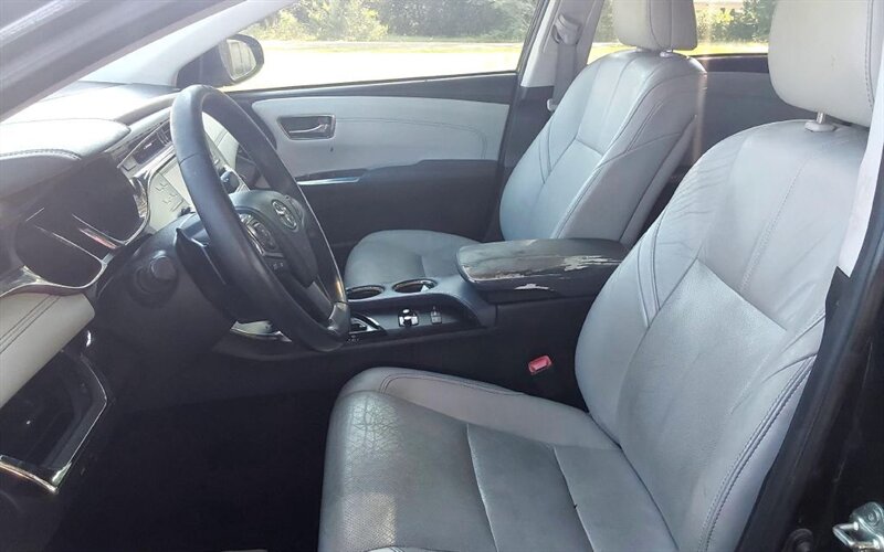 2013 Toyota Avalon - Photo 8 - Deridder, LA 70634