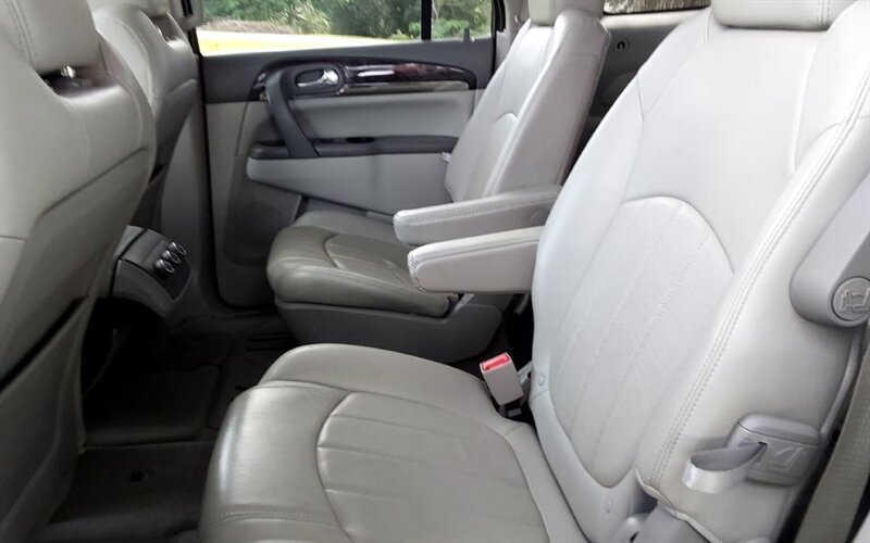 2017 Buick Enclave Leather - Photo 8 - Deridder, LA 70634