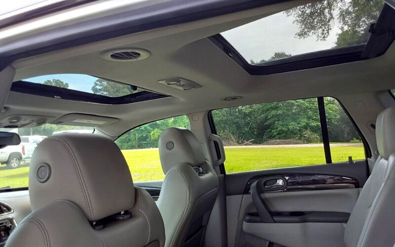 2017 Buick Enclave Leather - Photo 9 - Deridder, LA 70634