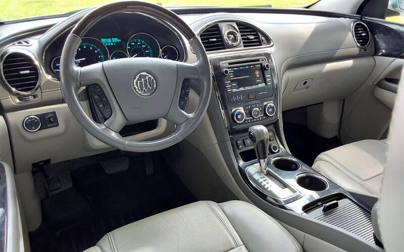 2017 Buick Enclave Leather - Photo 10 - Deridder, LA 70634